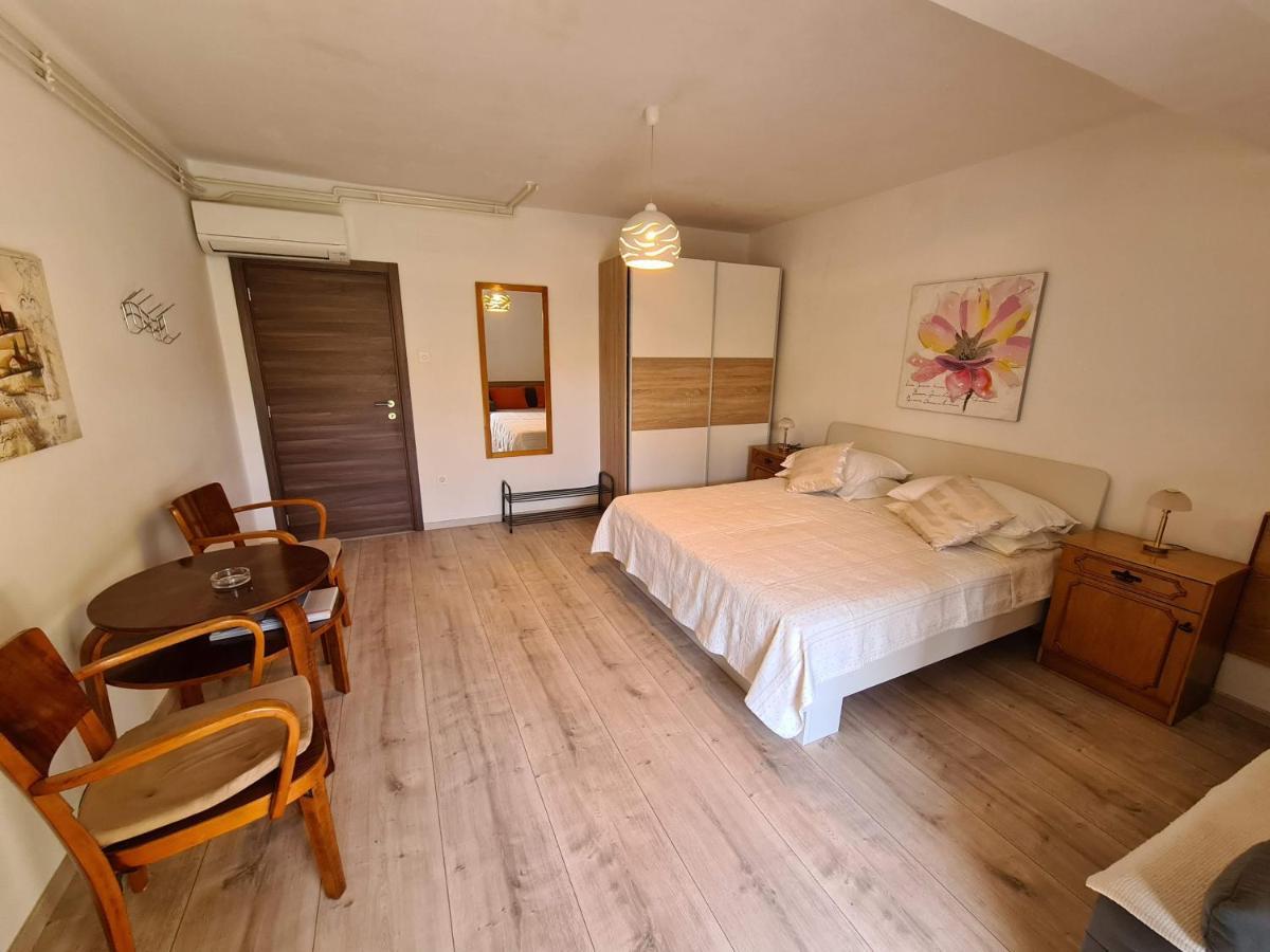 Apartments Ana Μεντουλίν Εξωτερικό φωτογραφία
