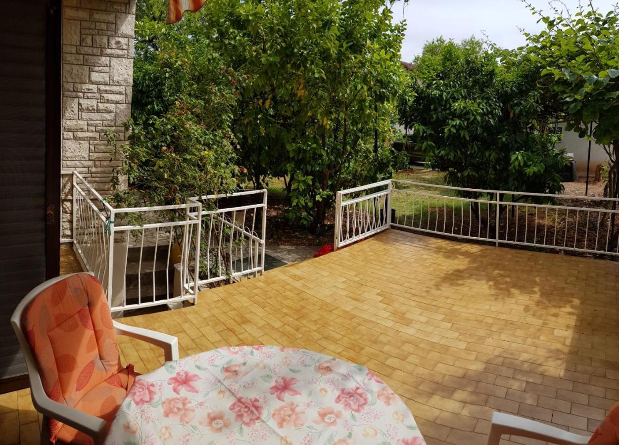 Apartments Ana Μεντουλίν Εξωτερικό φωτογραφία